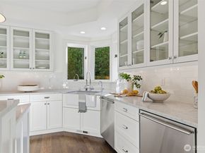 1204 6th Street W, Kirkland WA 98033