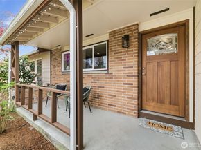 422 159th Place SE, Bellevue WA 98008