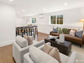 2114 26th Avenue W, Seattle WA 98199