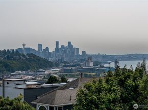 2114 26th Avenue W, Seattle WA 98199