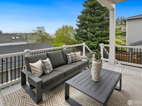 2114 26th Avenue W, Seattle WA 98199