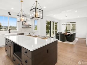 2114 26th Avenue W, Seattle WA 98199