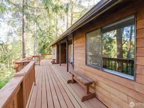360 Kingsway W, Bremerton WA 98312