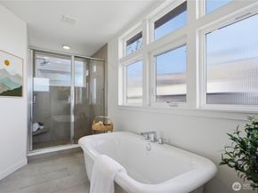 4106 Linden Avenue N B, Seattle WA 98103