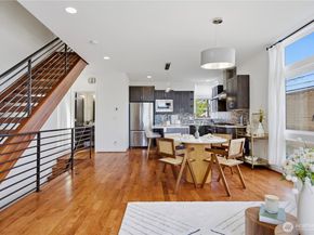 4106 Linden Avenue N B, Seattle WA 98103