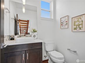 4106 Linden Avenue N B, Seattle WA 98103