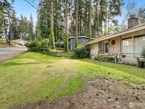 1605 153rd Avenue SE, Bellevue WA 98007