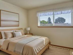 22617 108th Avenue SE, Kent WA 98031