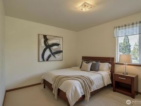 22617 108th Avenue SE, Kent WA 98031