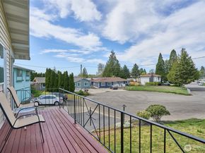 22617 108th Avenue SE, Kent WA 98031