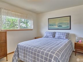 22617 108th Avenue SE, Kent WA 98031