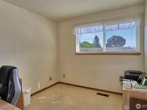 22617 108th SE, Kent WA 98031