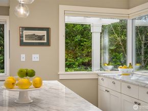 502 Lake Washington Boulevard E, Seattle WA 98112