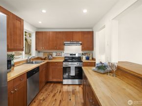 14011 98th Avenue NE, Kirkland WA 98034