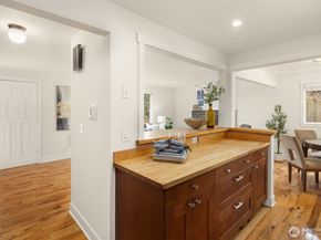 14011 98th Avenue NE, Kirkland WA 98034
