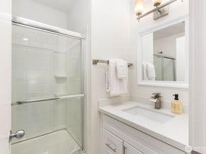 10237 SE 3rd Street 5, Bellevue WA 98004