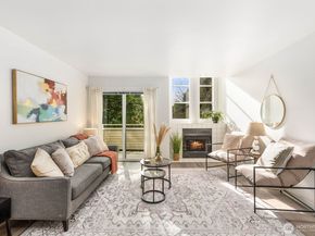 10237 SE 3rd Street 5, Bellevue WA 98004