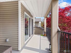 2001 120th Place SE 1203, Everett WA 98208