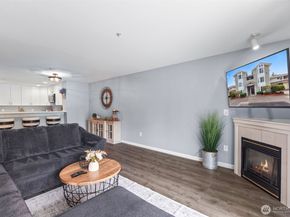 2001 120th Place SE 1203, Everett WA 98208