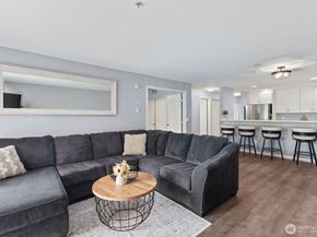 2001 120th Place SE 1203, Everett WA 98208