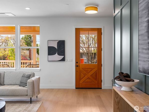 20134 23rd Avenue NW, Shoreline WA 98177