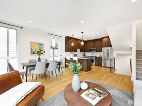 2366 Franklin Avenue E B, Seattle WA 98102