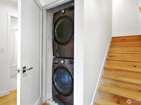 2366 Franklin Avenue E B, Seattle WA 98102