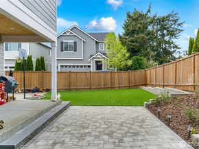 8003 16th Street SE, Lake Stevens WA 98258