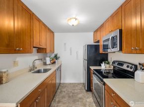 707 N 130th Street B203, Seattle WA 98133