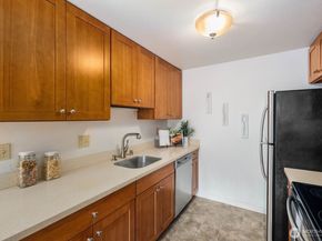 707 N 130th Street B203, Seattle WA 98133