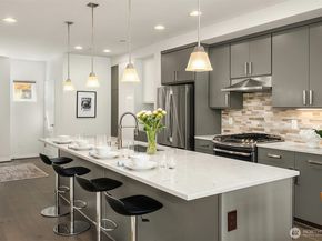3300 NE 65Th Street 204, Seattle WA 98115