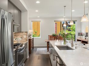 3300 NE 65Th Street 204, Seattle WA 98115