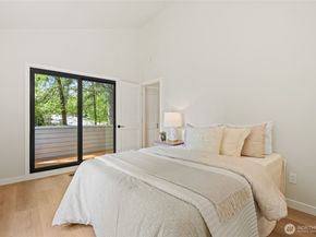 1400 Bellevue Way SE 1, Bellevue WA 98004