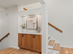 1400 Bellevue Way SE 1, Bellevue WA 98004