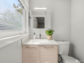 5643 16th Avenue SW, Seattle WA 98106