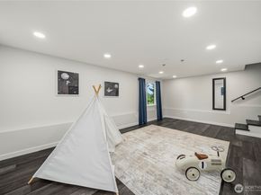 5643 16th Avenue SW, Seattle WA 98106