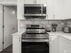 5643 16th Avenue SW, Seattle WA 98106