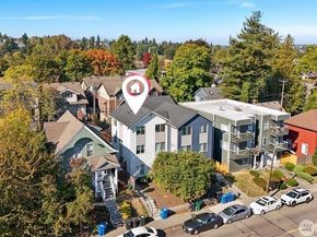 5255 Brooklyn Avenue NE, Seattle WA 98015