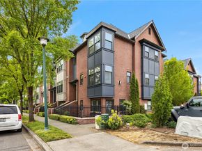 1186 NE Park Drive NE, Issaquah WA 98029