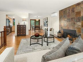 17518 NE 22nd Court, Redmond WA 98052
