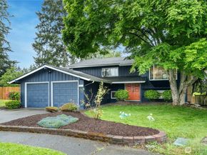 17518 NE 22nd Court, Redmond WA 98052