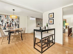 17518 NE 22nd Court, Redmond WA 98052