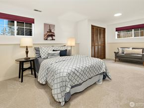 17518 NE 22nd Court, Redmond WA 98052