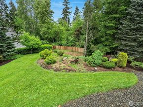 17518 NE 22nd Court, Redmond WA 98052