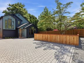 12562 17th Avenue NE, Seattle WA 98125