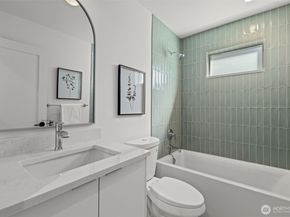 2218 A NW 62nd Street, Seattle WA 98107