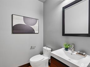 7015 NE 138th Street, Kirkland WA 98034