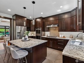 7015 NE 138th Street, Kirkland WA 98034