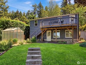 15839 15th Avenue NE, Shoreline WA 98155