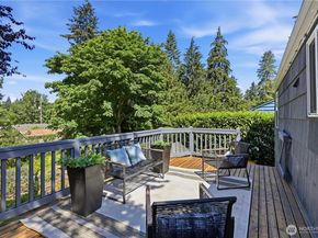 15839 15th Avenue NE, Shoreline WA 98155